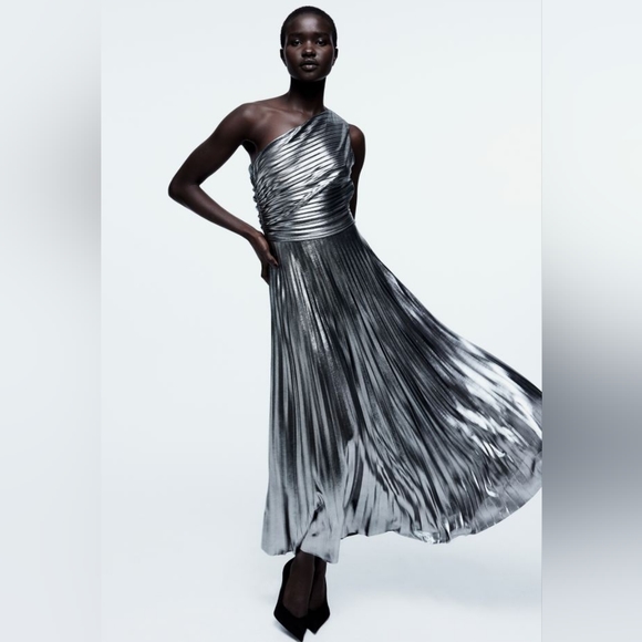 BNWT H&M Metallic-Coated Draped One-Shoulder Pleated Jersey Dress Silver Sz S, L - Picture 5 of 9
